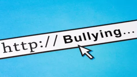 Govt debates online bullying agency