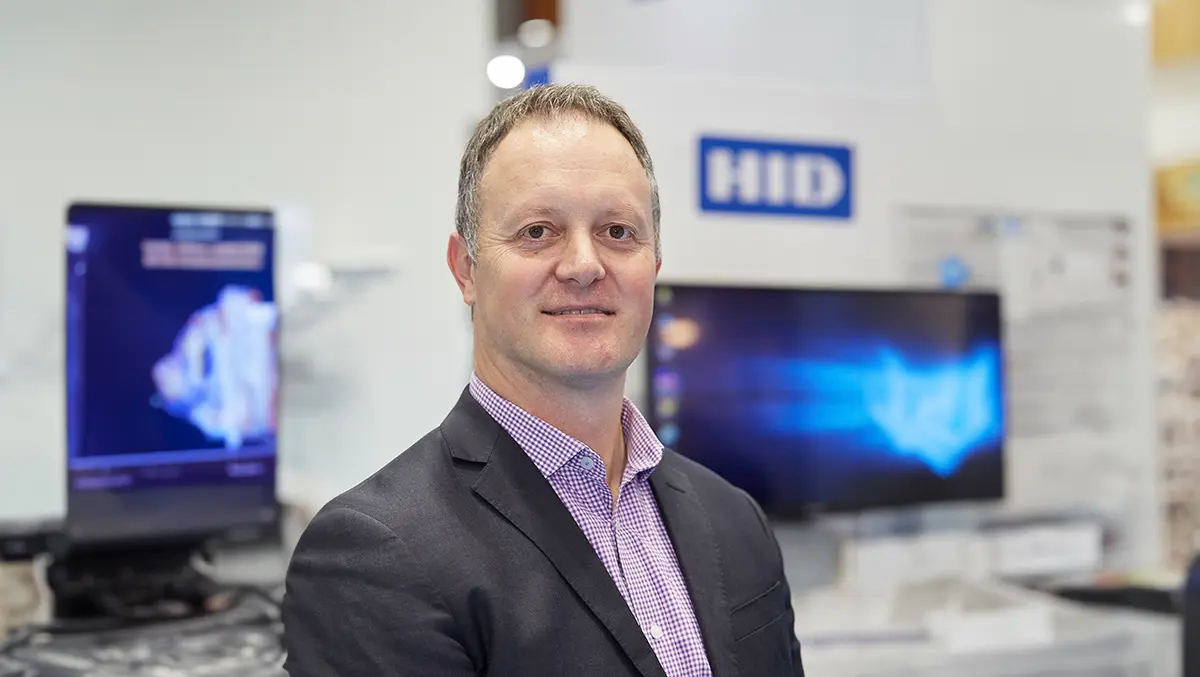 Enhancing data centre security with mobile access control