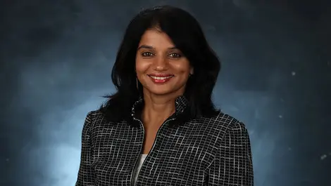 Shanthi rajan  ceo  linarc headshot photo