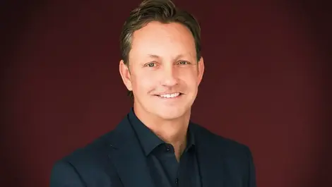 Overtime & Authvia join up on receivables payments